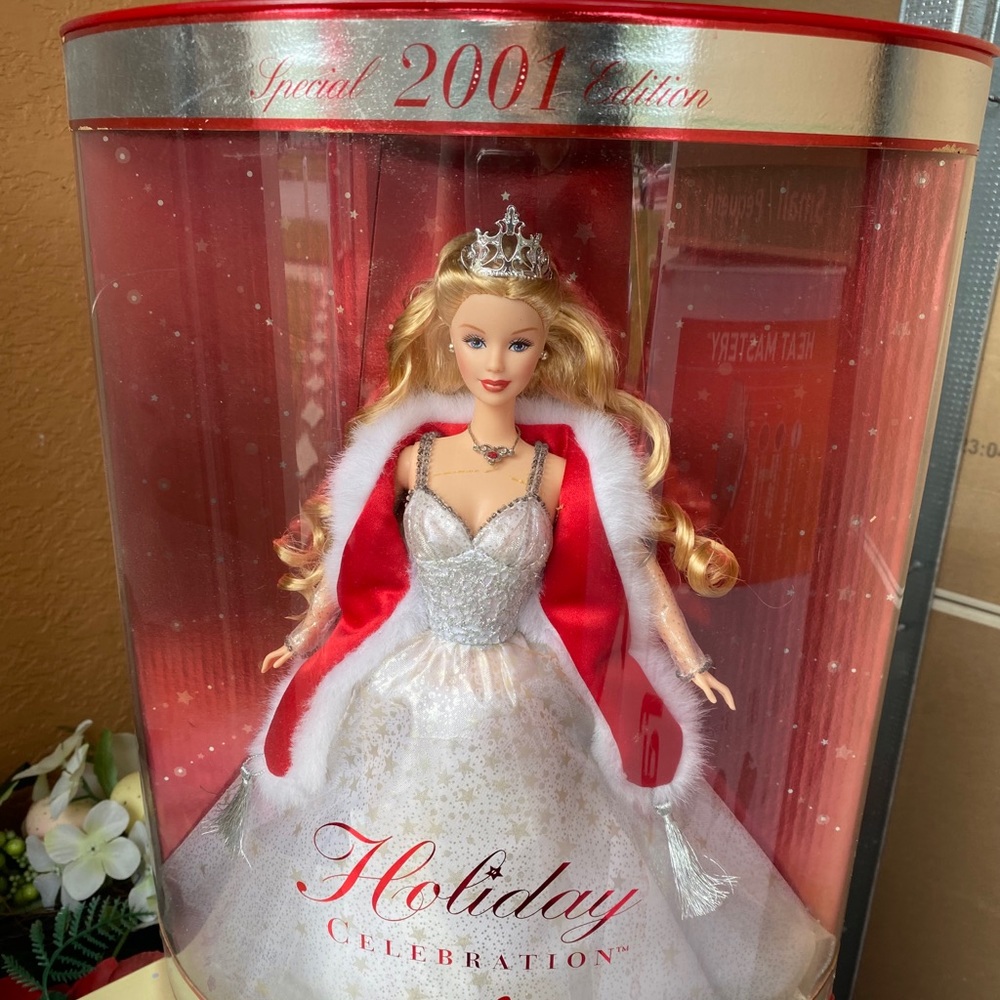 2001 holiday celebration Barbie
